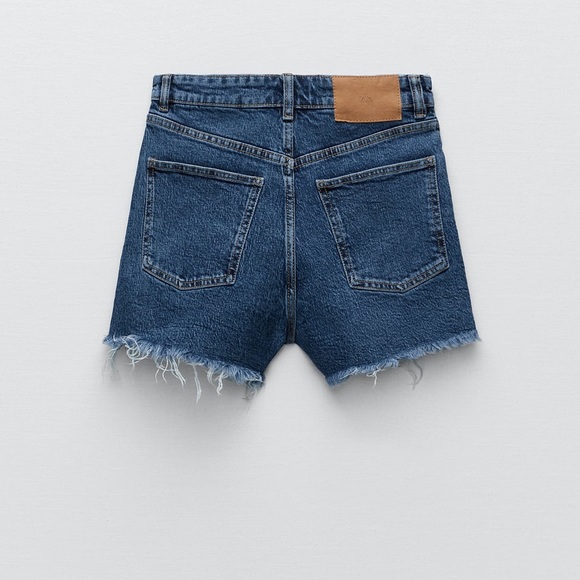 HIGH RISE DENIM SHORTS - Picture 2 of 5